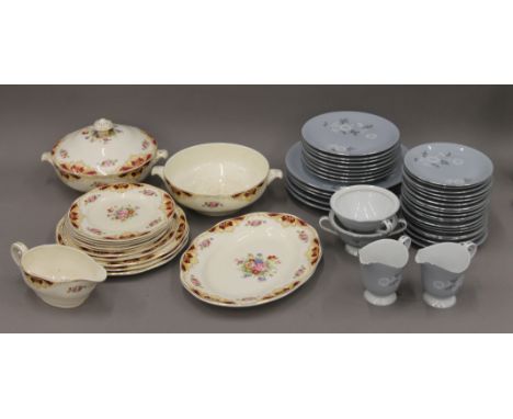 A Wedgwood Avalon part dinner set and a Japanese dinner service together with a quantity of Noritake tea and dinner wares. We