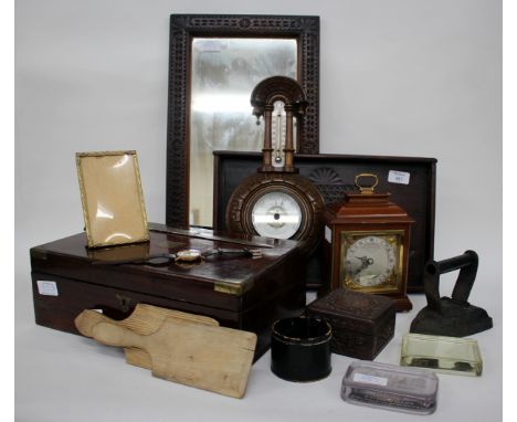A MAHOGANY CASED MANTLE TIMEPIECE OR MANTLE CLOCK in the 18th century Georgian style, the mantle clock retailed by 'Garrard &