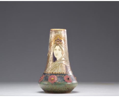 Amphora Nikolaus Kannhauser vase painting on enamel, gold and stones "young woman allegory of Russia" - Weight: 930 g - Shipp