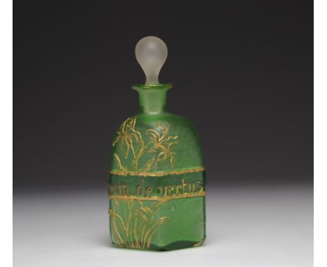 Daum Nancy perfume bottle of virtues - Weight: 200 g - Shipping available - Region: France - Sizes: H 150 mm x L 70 mm - At f