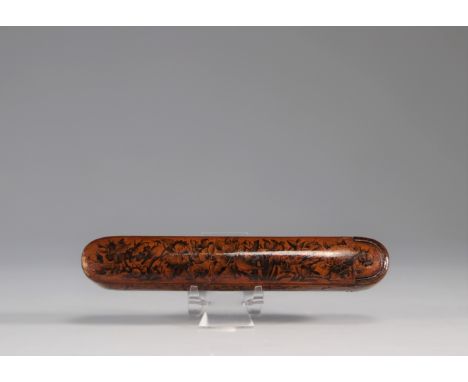 19th century Kadjar travel pencil case in polychrome lacquer with floral decoration - Weight: 89 g - Shipping available - Reg