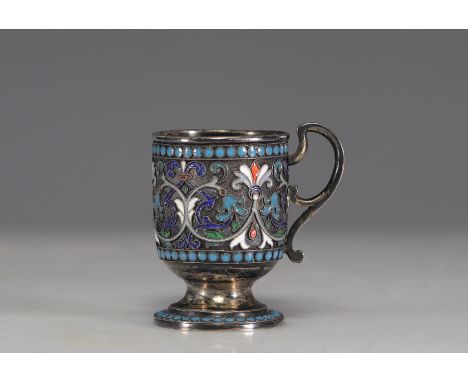 Silver and enamel tankard originating from Russia circa 1900 - Weight: 67 g - Shipping available - Region: Russia - Sizes: H=