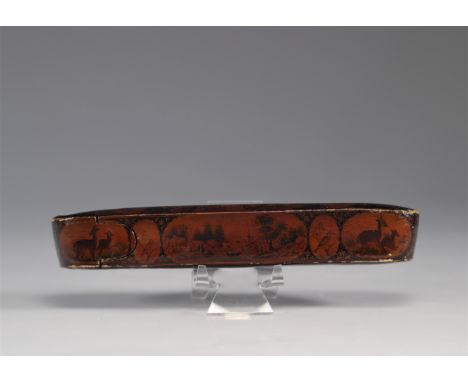 19th century Kadjar travel pencil case in polychrome lacquer decorated with medallions and characters (old cracked varnish) -