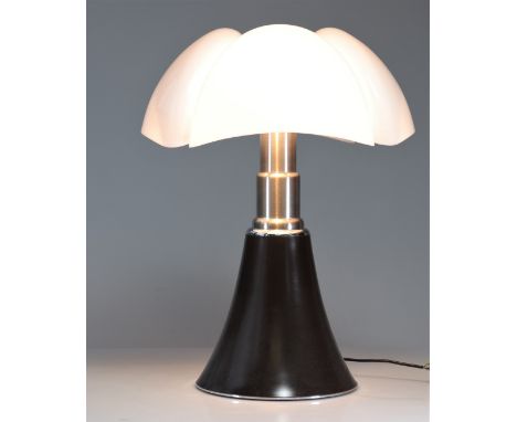Gae Aulenti (1927-2012) / Martinelli: "Pipistrello" mood lamp - Weight: 9.50 kg - Shipping unavailable - Region: Italie - Siz