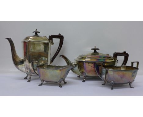 A four piece silver tea service, Sheffield 1961, 1924g, 62oz