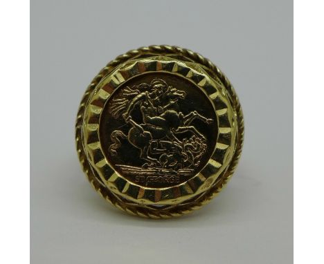 A 9ct gold St. George ring, 3g, K