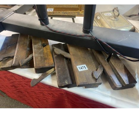 6 vintage wood planes