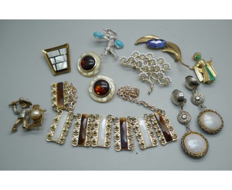 Vintage costume jewellery 