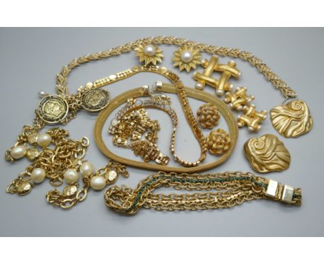 Vintage costume jewellery 