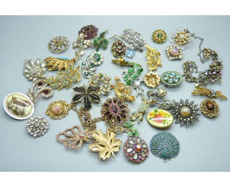 Vintage costume jewellery 