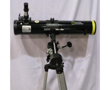 National Geographic premium telescope 76/700 EQ, complete, on equatorial mount with National Geographic tripod. Not available