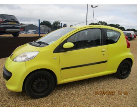 Make &amp; Model: Peugeot 107 UrbanDate of Reg: LR08 UKCColour: Yellowcc: 998MoT: 12-08-2021Fuel Type: PETROLMileage: 66kTran