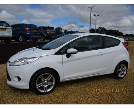 Make &amp; Model: Ford Fiesta Zetec S 120Date of Reg: CE59 HYBColour: Whitecc: 1596MoT: 27-11-2021Fuel Type: PETROLMileage: 1