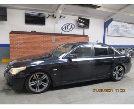 Make &amp; Model: BMW 525d SportDate of Reg: KC05 WEKColour: Blackcc: 2497MoT: 28-06-2022Fuel Type: DIESELMileage: 212kTransm