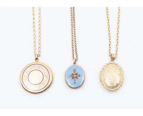 A collection of vintage lockets to include a 9ct gold oval locket with scrolled decoration on a 9ct gold faceted belcher chai