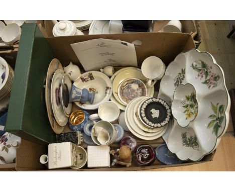 Collection of mixed china and ceramics including boxed Royal Worcester, Aynsley, Foley, Jasper christening sets, crest ware, 