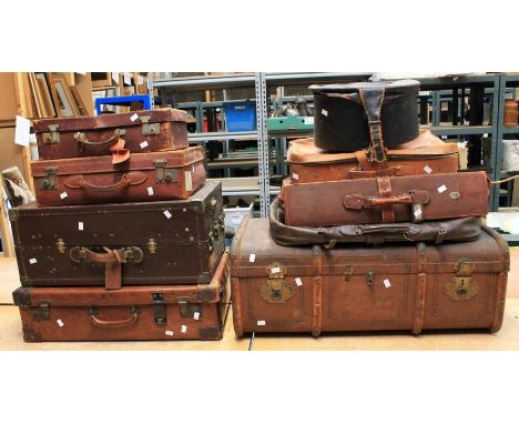 Collection of vintage luggage ie. travel cases, leather hand luggage, early to mid 20th Century including hat travel case