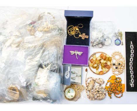 A collection of&nbsp; costume jewellery to include a 9ct gold Victorian brooch lead solder a/f , vintage stick pins, St Chris