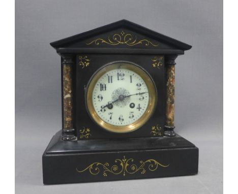 Victorian black slate mantle clock, 26cm 