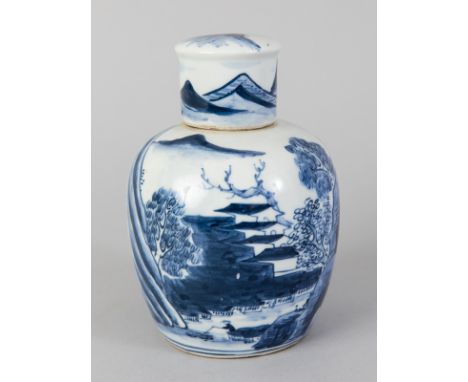 Teedose mit blauer Landschaftsmalerei im Kangxi-Stil, China, 19./20. Jh.Porzellan mit unter Glasur blauer Landschaftsdekormal