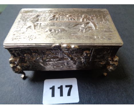 19thC Figural decorated Silver snuff box on Nude figural brackets London 1897 By William Moering 143g total weight 