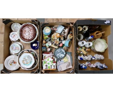 A mixed collection of ceramic items to include Continental type figures, decorative vases, art pot vases, wall plates, commem