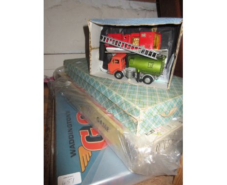 Waddingtons ' Go ' game in box, ' Game of Concentration ', boxed chess set and two die-cast model vehicles