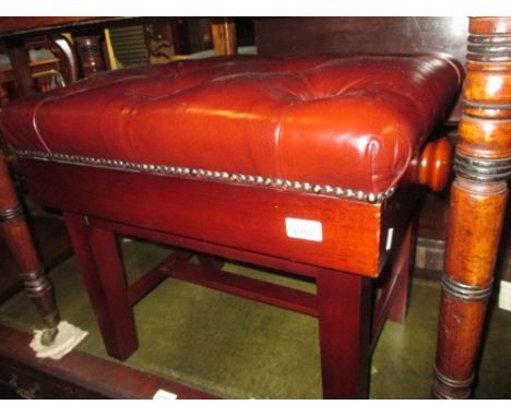 Good quality rectangular button leather upholstered piano stool with adjustable seat
