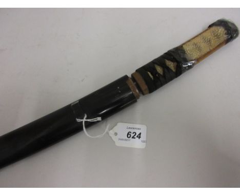 Japanese Wakizashi with a 16.75in signed blade, shagreen grip and laquered scabbard (a/f)