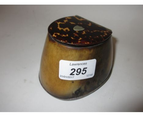 Late 19th or early 20th Century horses hoof inkwell with tortoiseshell cover