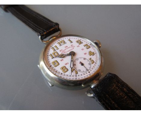 Croissant early 20th Century gentleman's military style circular chronometer wristwatch, the enamel dial with Arabic numerals