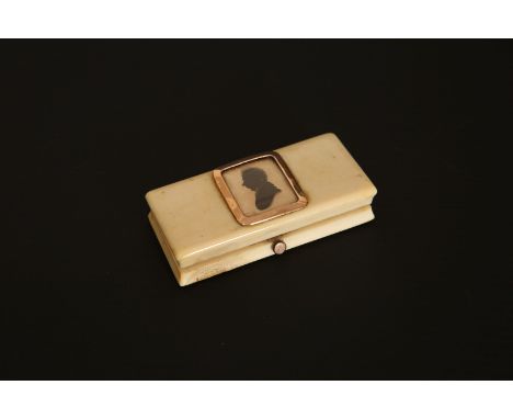 A GEORGE III IVORY TOOTHPICK BOX, c. 1800, of rectangular form, the hinged cover inset with a portrait silhouette of a gentle