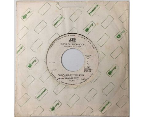 AC/DC - GOLPE DEL INTERRUPTOR (FLICK OF THE SWITCH) 7" (ORIGINAL PERUVIAN DEMO - ATLANTIC F-ALT 0089722.6). Lovely copy of th
