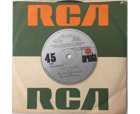 U2 - DOMINGO SANGRIENTO DOMINGO (SUNDAY BLOODY SUNDAY) 7" (ARGENTINIAN PROMO - ARIOLA S-0571). Huge U2 rarity with this fiend