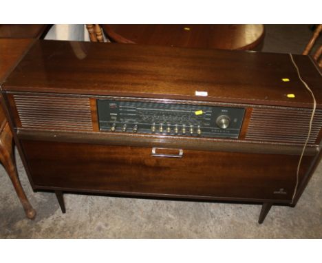 A GRUNDIG RECORD PLAYER 
