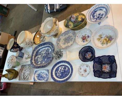 Quantity of Assorted Dishes to include Royal Doulton and Royal Worcester
