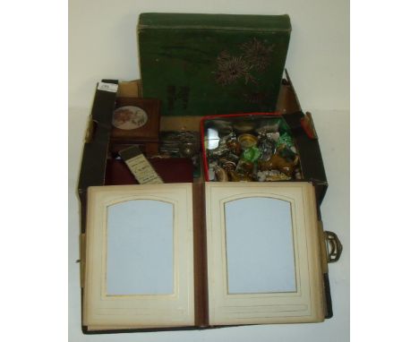 Mother of pearl manicure set, mahogany and brass snuff box, A W Faber pencil leads in original box, small Victorian photograp