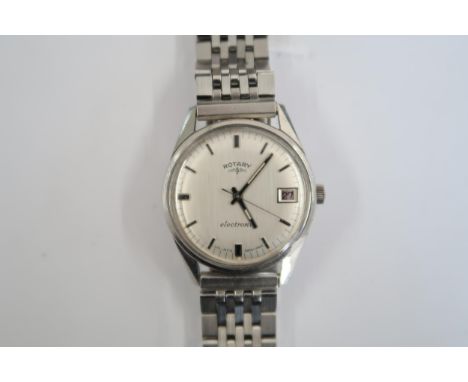 A Gents Rotary electric watch with date on a stainless steel bracelet, running in saleroom 