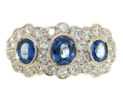 A CEYLON SAPPHIRE AND DIAMOND RING, DIAMONDS APPROX 0.50 CT, IN 18CT GOLD, 5G, SIZE Q ++IN GOOD CONDITION, LIGHT WEAR