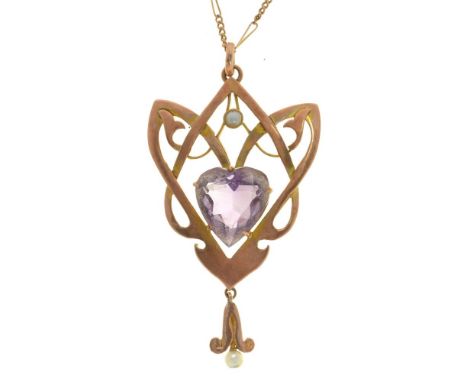 AN ART NOUVEAU HEART SHAPED AMETHYST AND SEED PEARL PENDANT, IN GOLD MARKED 9CT, ON GOLD CHAIN, 4G++IN GOOD CONDITION, WITH L