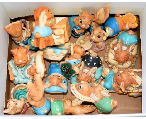 A GROUP OF PENDELFIN RABBITS, INCLUDING BOSWELL, BARROW BOY, VICTORIA, POOCH, ETC AND MISCELLANEOUS CERAMICS, TO INCLUDE A SP