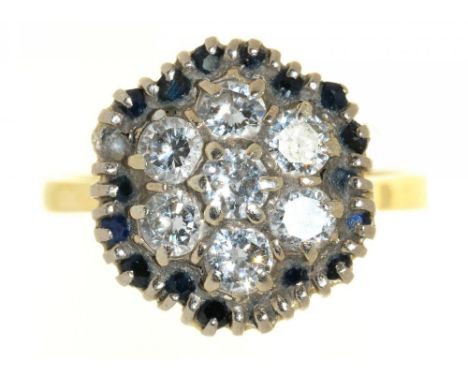 A DIAMOND CLUSTER RING, THE BRILLIANT CUT DIAMONDS APPROX 1.05 CT, IN GOLD MARKED 18CT, 6G, SIZE Q++ADAPTED, LIGHT WEAR CONSI