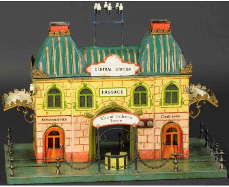462. MARKLIN ENGLISH MARKET CENTRAL STATION #2012 | O gauge, beautiful hand painted passenger station with English writing, h