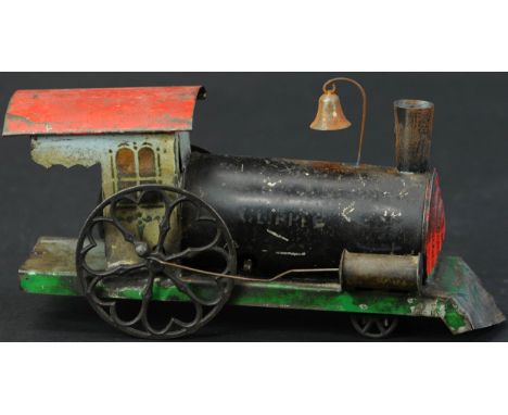 334. HULL &amp; STAFFORD CLIPPER CLOCKWORK ENGINE | Early engine with tin formulated cow catcher at front, attractive window 