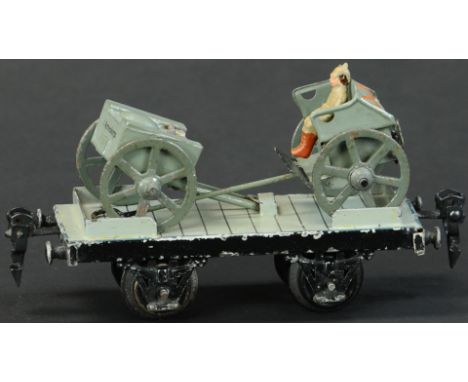 574. MARKLIN ARMY CORPS FIELD KITCHEN | O gauge, hand painted, catalog no.1925/8400, one original figure, chimney missing, ha