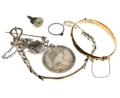 Assorted jewellery to include; 22ct gold on silver snap bangle, sterling silver identity bracelet, 1780 Maria Theresa Thaler 