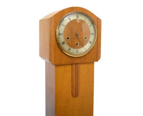 Early 20th Century light oak grandmother clock having striking and chiming movement, 132cm high  