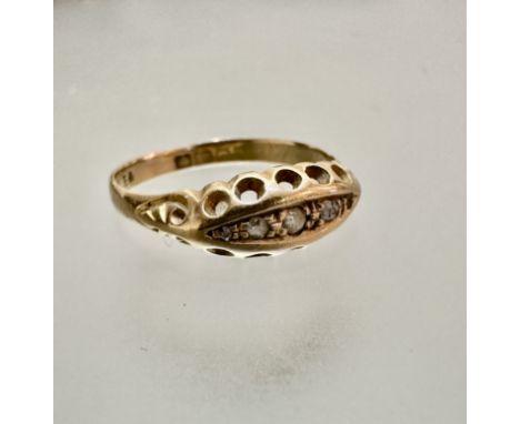 An Edwardian 18ct gold five-stone diamond ring, set with rose cut diamonds, some a/f, in open work setting, size k, weighs 3.