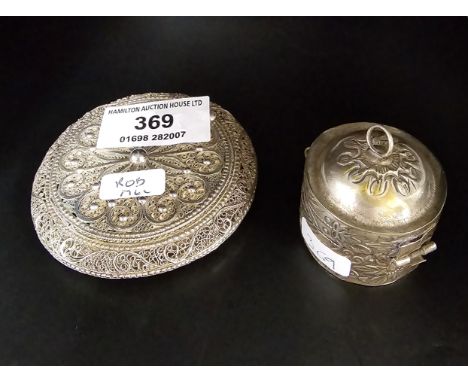 FILAGREE STYLE WHITE METAL EASTERN STYLE COMPACT WITH EASTERN STYLE WHITE METAL PILL BOX     