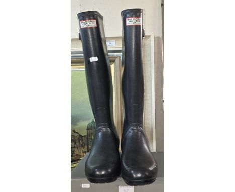 PAIR OF BALMORAL HUNTER WELLINGTON BOOTS     